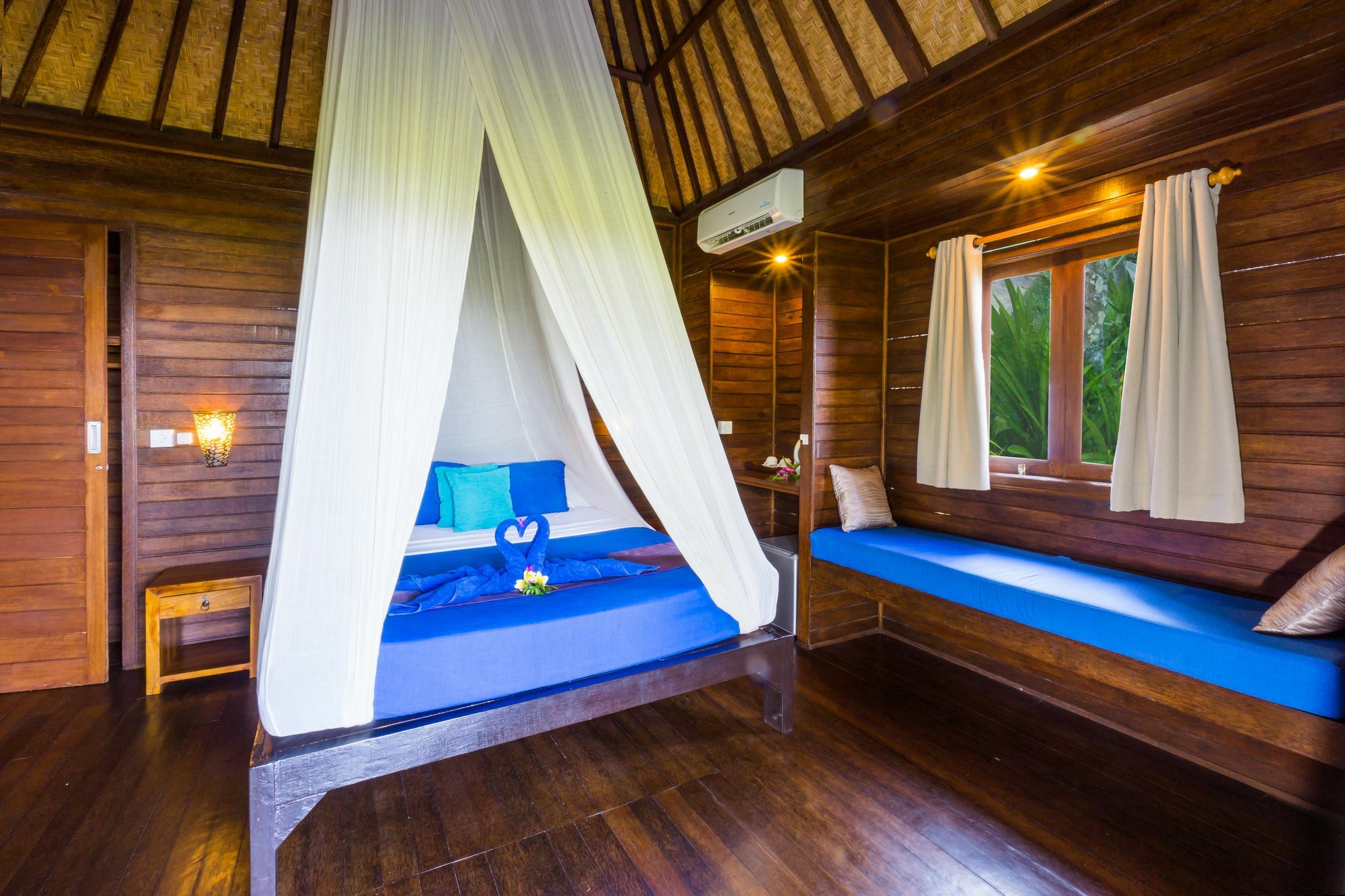 Song Lambung Beach Huts Нуса-Лембонган Экстерьер фото